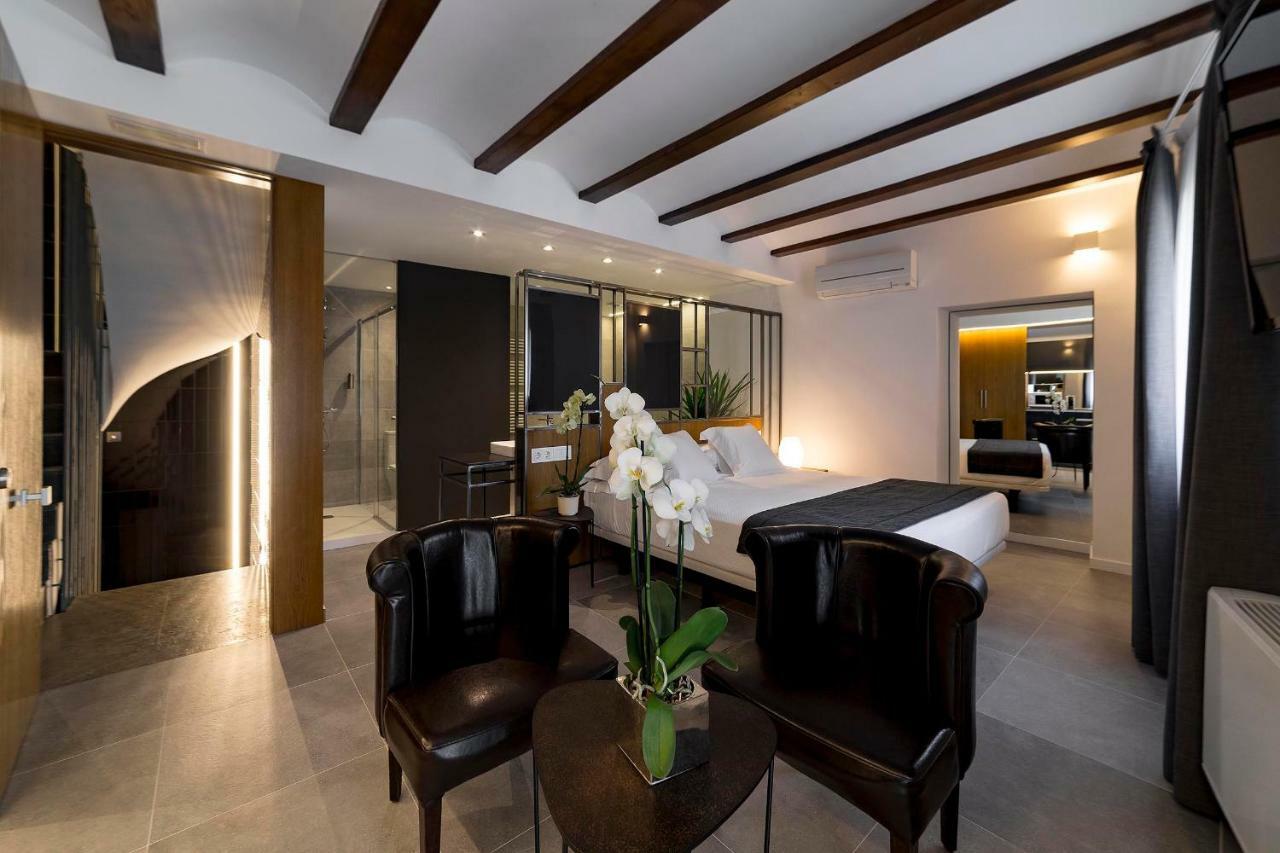 Vinatea Suites Morella Exterior photo